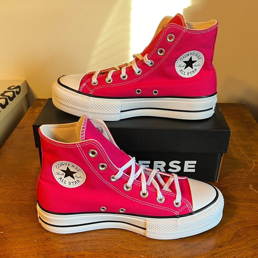 CONVERSE Women’s Chuck Taylor All Star Cerise Pink Platform Sneakers